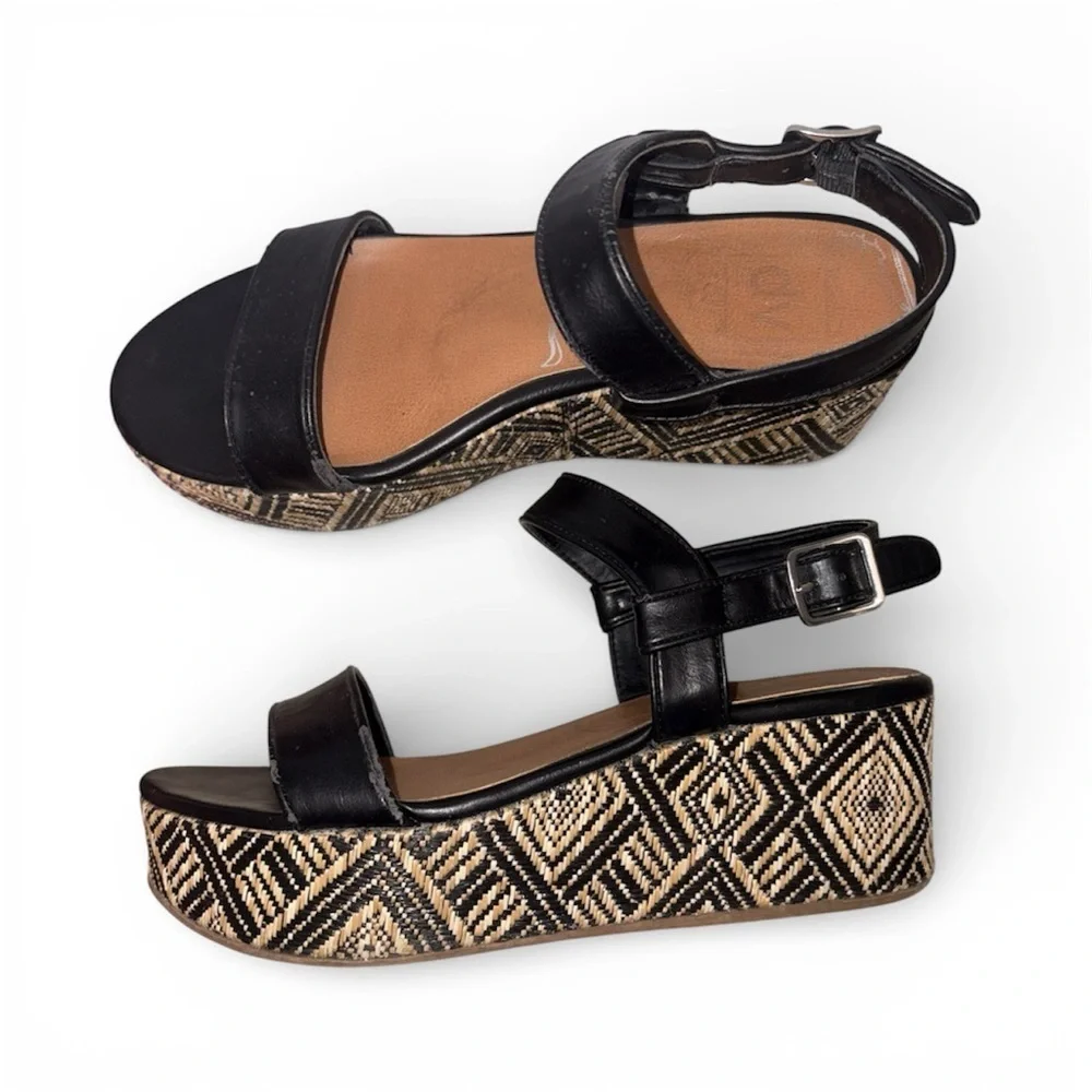 DV Dolce Vita Woven Tribal Raffia Black Platform Wedge Sandal
